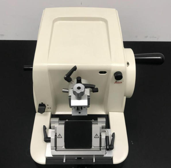 Leica RM2235切片機(jī) 穩(wěn)固底座減少震動(dòng)